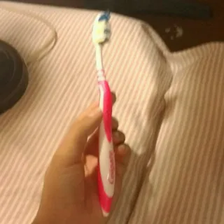 Colgate ZigZag Toothbrush Medium 1pc — photo 8