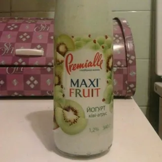 Premialle MaxiFruit Kiwi Gooseberry Yogurt 1.2% 340g Glass Bottle — photo 4