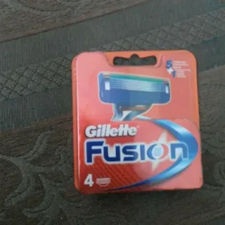 Gillette Fusion 5 Replacement Cartridge for Razor 4pcs — photo 5