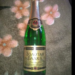 White Semi-Sweet Ukrainian Champagne 0.75L — photo 4