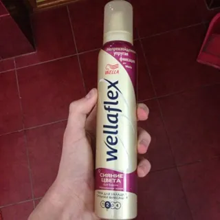 Wellaflex Hair Mousse Color Shine Strong Hold 250ml — photo 5