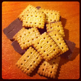 Bahlsen Leibniz Minis Choco Cookies 100g — photo 7