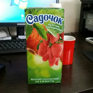Sadochok Apple Strawberry Juice with Pulp Tetra Pak 950ml — photo 2