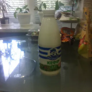 Prostokvashyno Kefir 2.5% plastic bottle 900g — photo 2