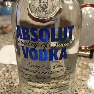 Absolut Vodka 40% glass bottle 0.7L — photo 7