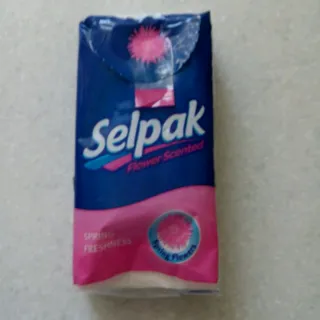 Soft Pack Scented 3-Ply Tissues 10 pcs — photo 4