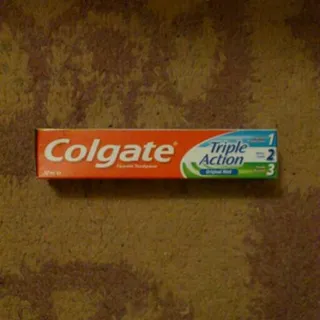 Зубна паста Colgate Triple action 50 мл — фото 4