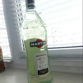 Martini Bianco vermouth 15% 1L glass bottle — photo 9