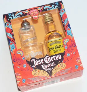 Jose Cuervo Especial 5cl (50ml) Gift Set with Jose Cuervo Branded Shot Glass and Salt Shaker — photo 13