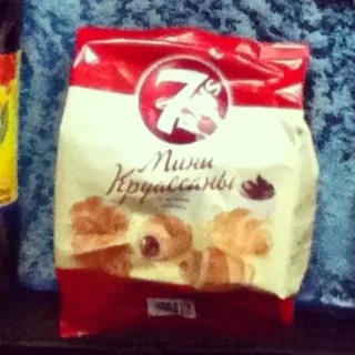 7 Days Mini Croissants with Cocoa Cream Filling 60g — photo 4