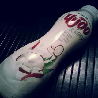 Chudo Yogurt 350g 2.8% Coconut Shake Bottle — photo 3