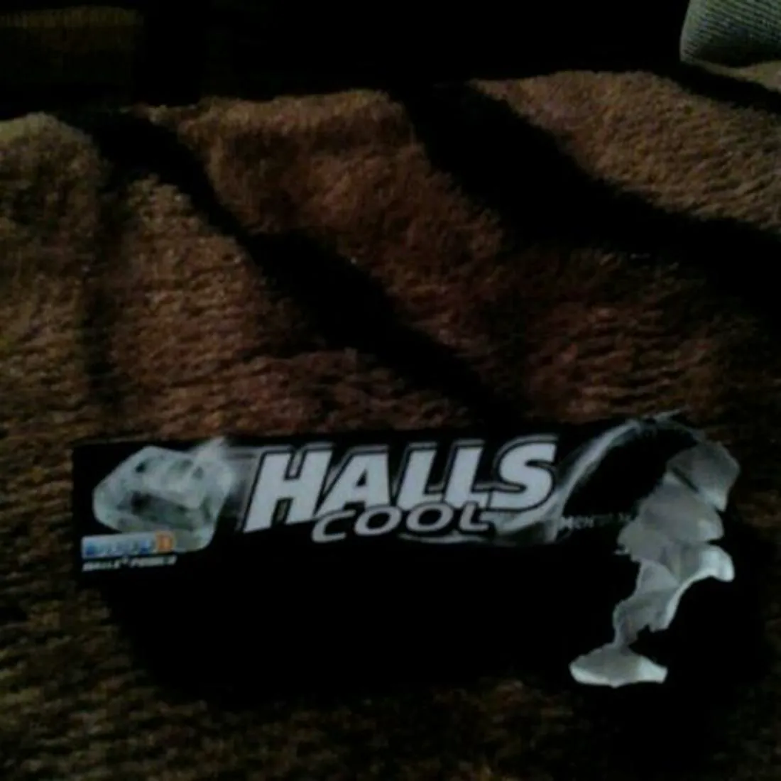Halls Cool Menthol Extra Lollipop Candy 33g