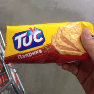 Tuc Paprika Flavored Crackers 100g — photo 7