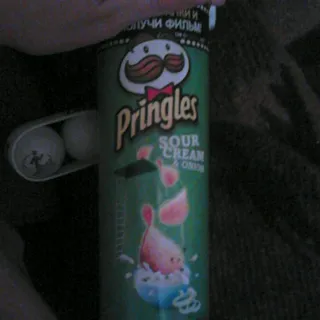 Pringles potato chips sour cream & onion tub 40g — photo 5