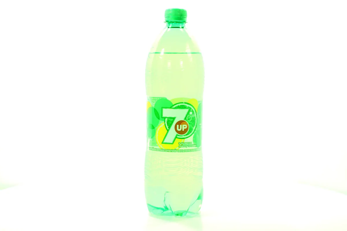 7UP Carbonated Drink Plastic Bottle 1L