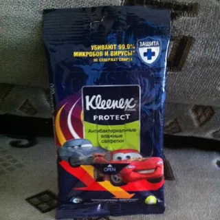 Kleenex Disney Antibacterial Wet Wipes 10pcs — photo 6