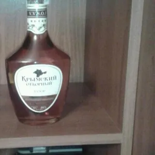 Krymskyi Vidbirnyi Brandy 5* 40% 0.5L — photo 4