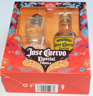 Jose Cuervo Especial 5cl (50ml) Gift Set with Jose Cuervo Branded Shot Glass and Salt Shaker — photo 15