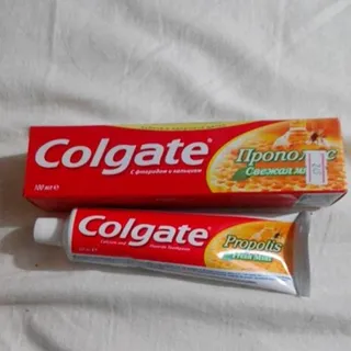 Зубна паста Colgate Прополіс та Алое 154 г — фото 2