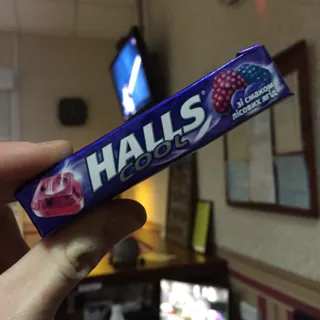 Halls Forest Berries Lozenges 33g — photo 4