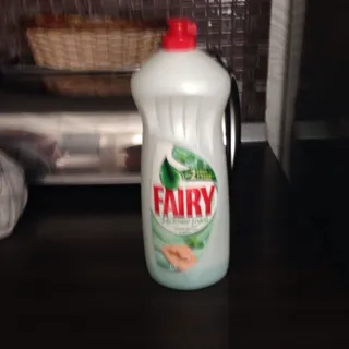 Fairy Dishwashing Liquid Tea Tree & Mint 1L — photo 3