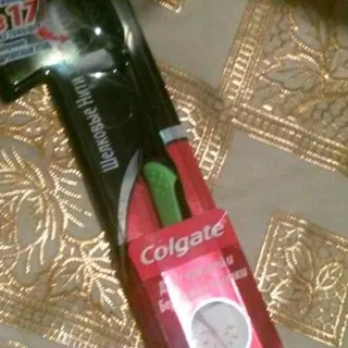 Colgate Soft Toothbrush Silky Threads Charcoal 1pc — photo 8
