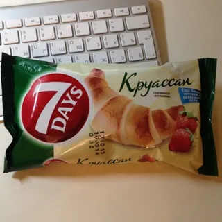 7 Days Midi Croissant 65g Strawberry — photo 3