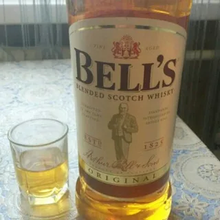 Bells Original Whisky 3 years 40% glass bottle 0.7L — photo 2