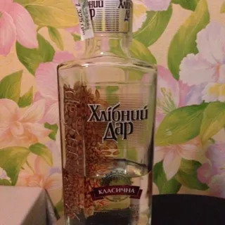 Khlibnyi Dar Classic Vodka 40% 0.37L — photo 6