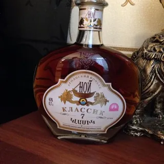Noi Classic Cognac 7 Years 40% Gift Pack 0.7L — photo 2