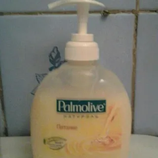 Palmolive Liquid Naturals Nourishing Honey & Moisturizing Milk Soap with Dispenser 300ml — photo 2