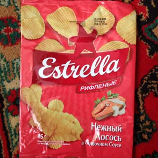 Estrella Chips with Tender Salmon Flavor 85g — photo 3