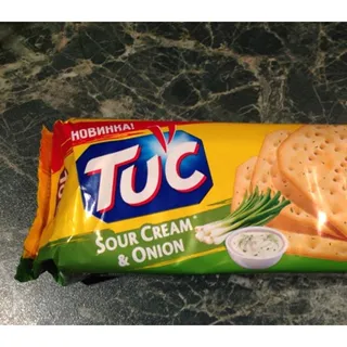 Tuc Salted Crackers Sour Cream & Onion 100g — photo 2