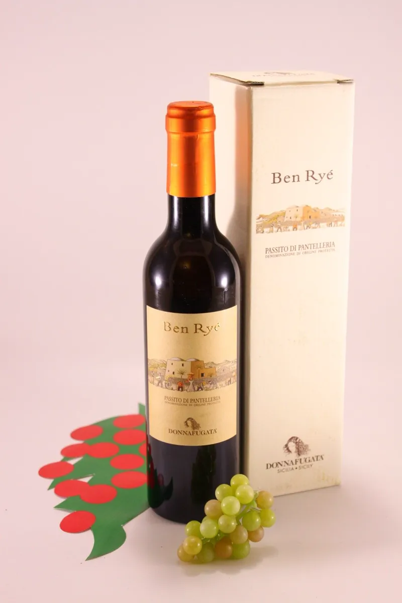 Житній хліб 'Пассітом - 2012' виноробня Donnafugata