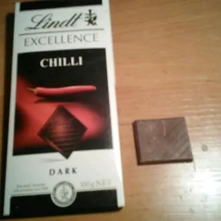 Lindt Excellence Dark Chocolate with Chili Extract 100g Bars — photo 12