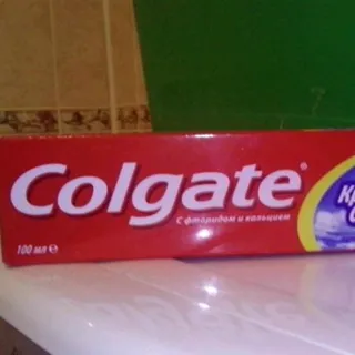 Зубна паста Colgate Міцні Зуби Свіже Дихання 100 мл — фото 4
