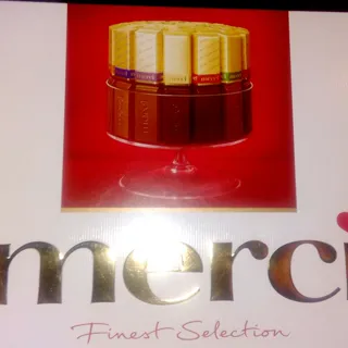 Storck Merci Finest Selection Assorted Chocolates Box 400g — photo 5