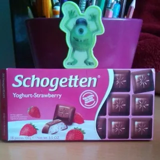 Schogetten Chocolate, Yogurt-Strawberry 100g — photo 2