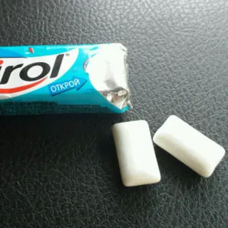 Dirol Fresh Icy Mint Chewing Gum 13.6g — photo 2