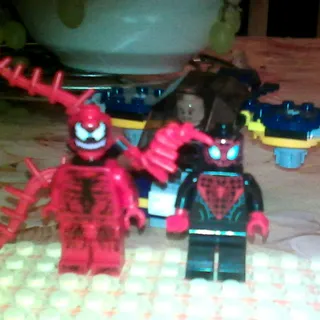 Lego Marvel Spiderman - Carnage Sky Attack Shield - 76036 — photo 2