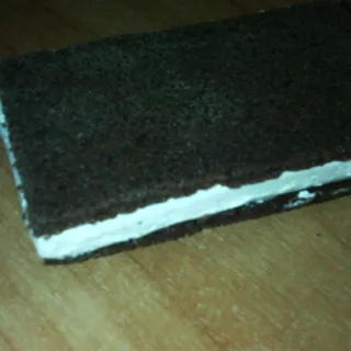 Тістечко Kynder Milk Slice бісквітне з молочною начинкою 28г — фото 7