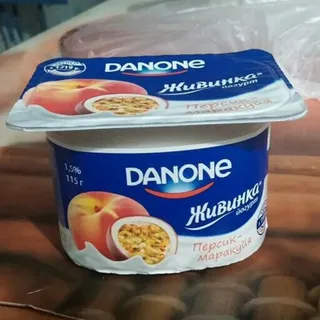 Danone Zhyvynka Peach-Passion Fruit Yogurt 1.5% 115g plastic cup — photo 4