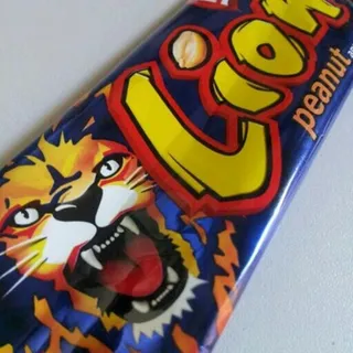 Nestle Lion Chocolate Wafer Bar with Caramel and Peanuts 42g — photo 5