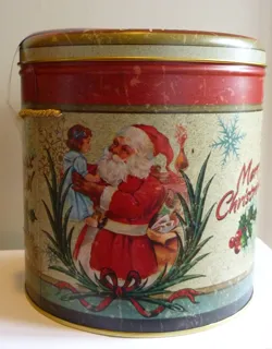 Panettone Christmas Gift Tin — photo 3