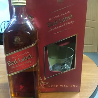 Whiskey Johnnie Walker Red Label 0.7L (Gift Set) — photo 11
