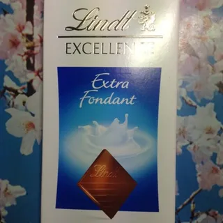 Lindt Excellence Milk Chocolate 100g — photo 2