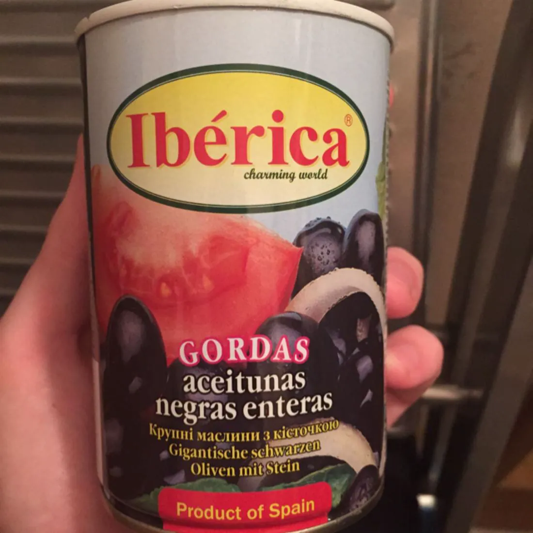 Iberica large olives with pit tin can 420g