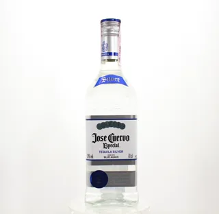 Jose Cuervo Especial Silver Tequila 0.7L — photo 2