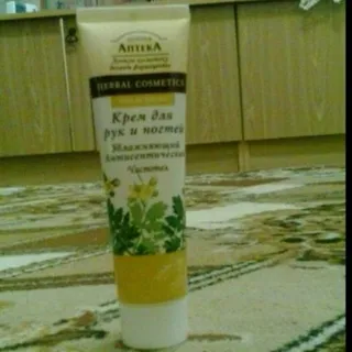 Zelenaia Apteka Celandine Hand and Nail Cream 100ml — photo 3