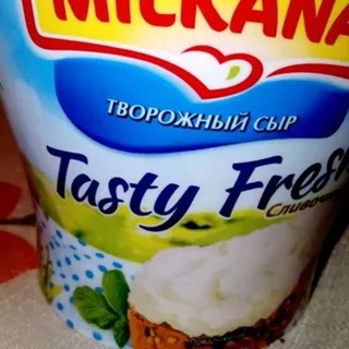 Milkana cream cheese 61% 150g plastic cup — photo 9